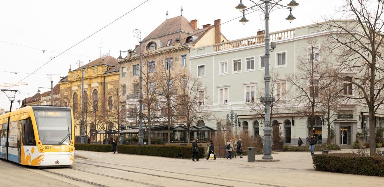 Square 2